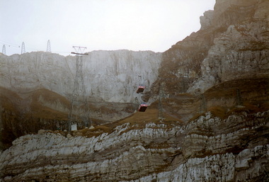 Fahrt zur Gipfelstation
Drive to the summit station
Voyage jusqu' la station du sommet